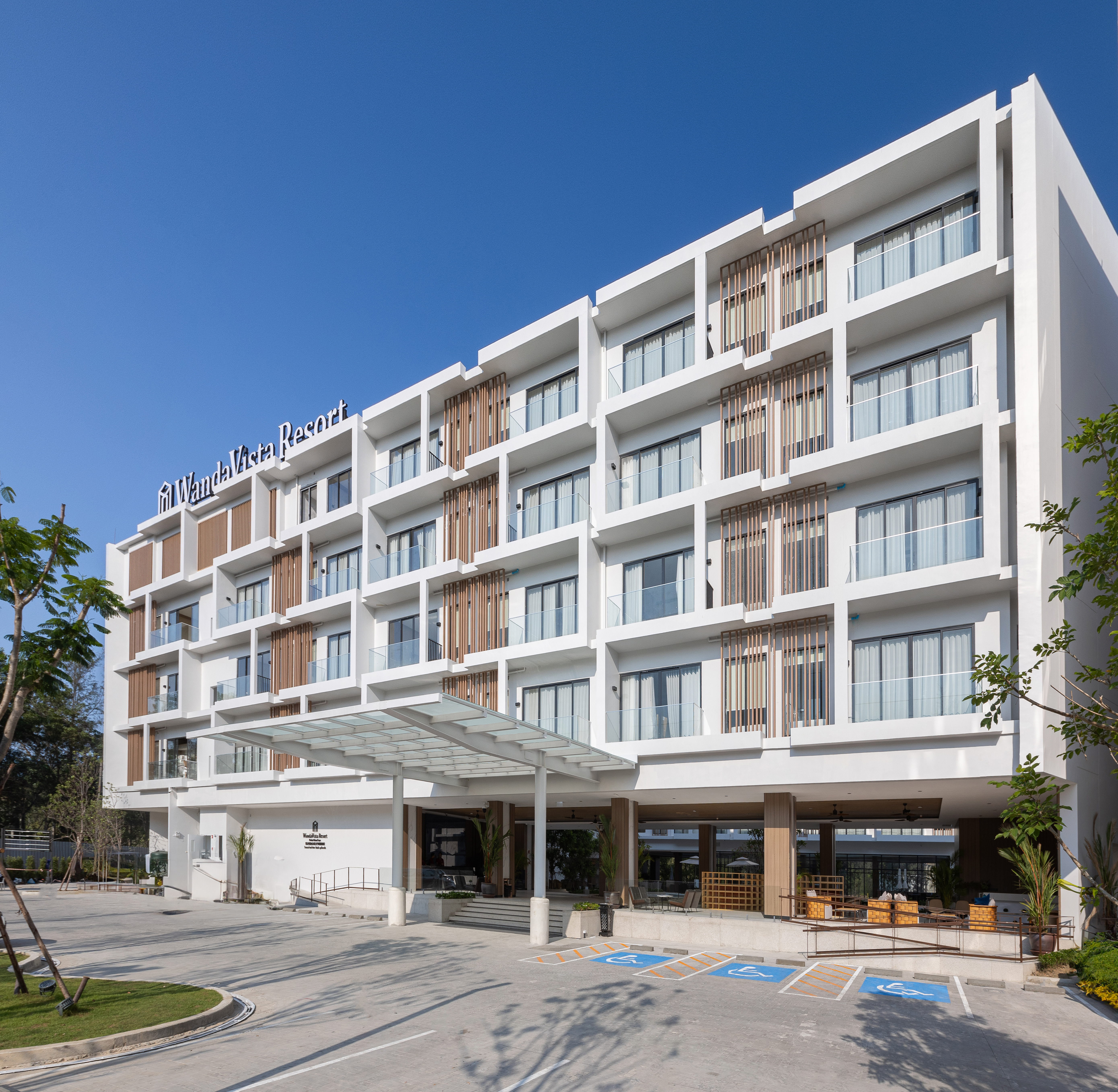 Laya Resort Wanda Vista