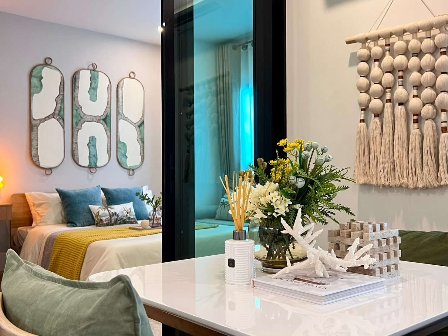 2 bedroom, 325,0 м²