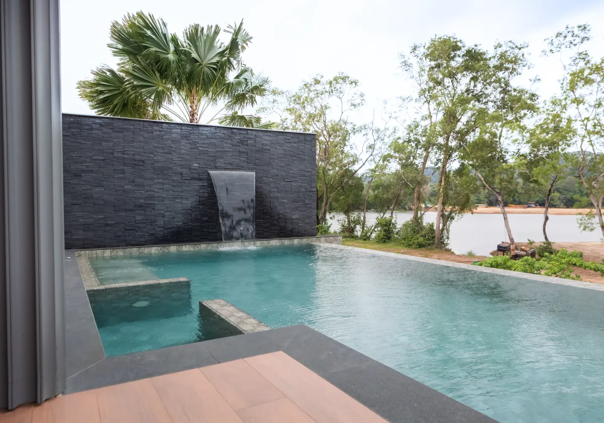 Modern Thai Hotel Ltd