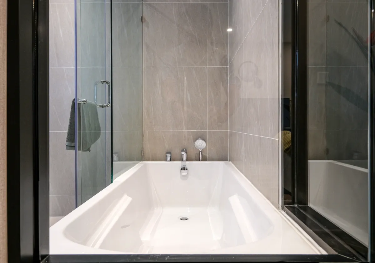 Rhom Bho Property PCL